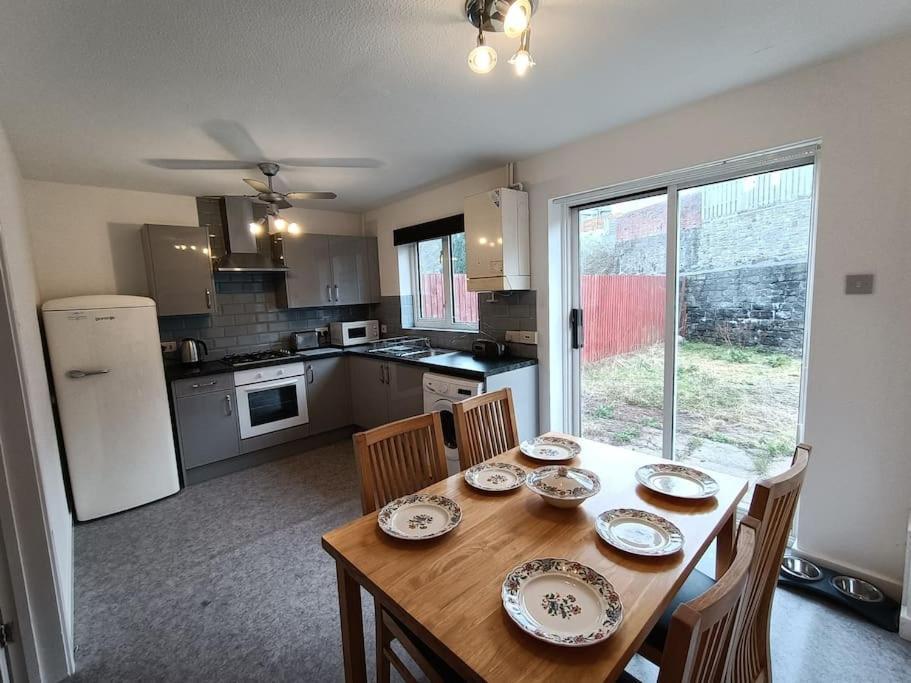 Villa Trevithick Gardens, No 47. Merthyr Tydfil Esterno foto
