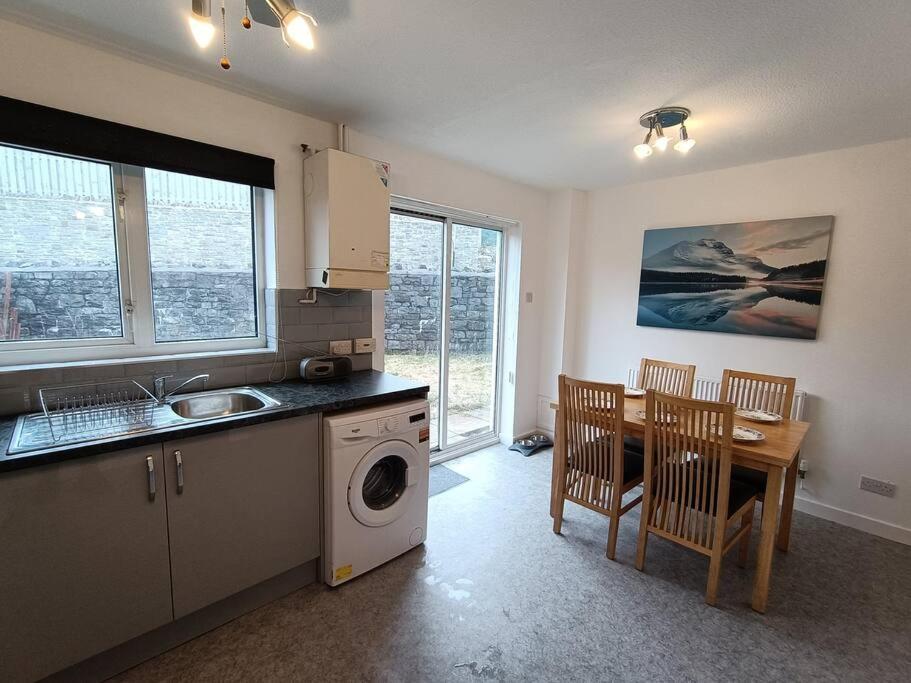 Villa Trevithick Gardens, No 47. Merthyr Tydfil Esterno foto